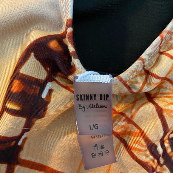 Festival design one piece swimsuit - Picture 4 of 4